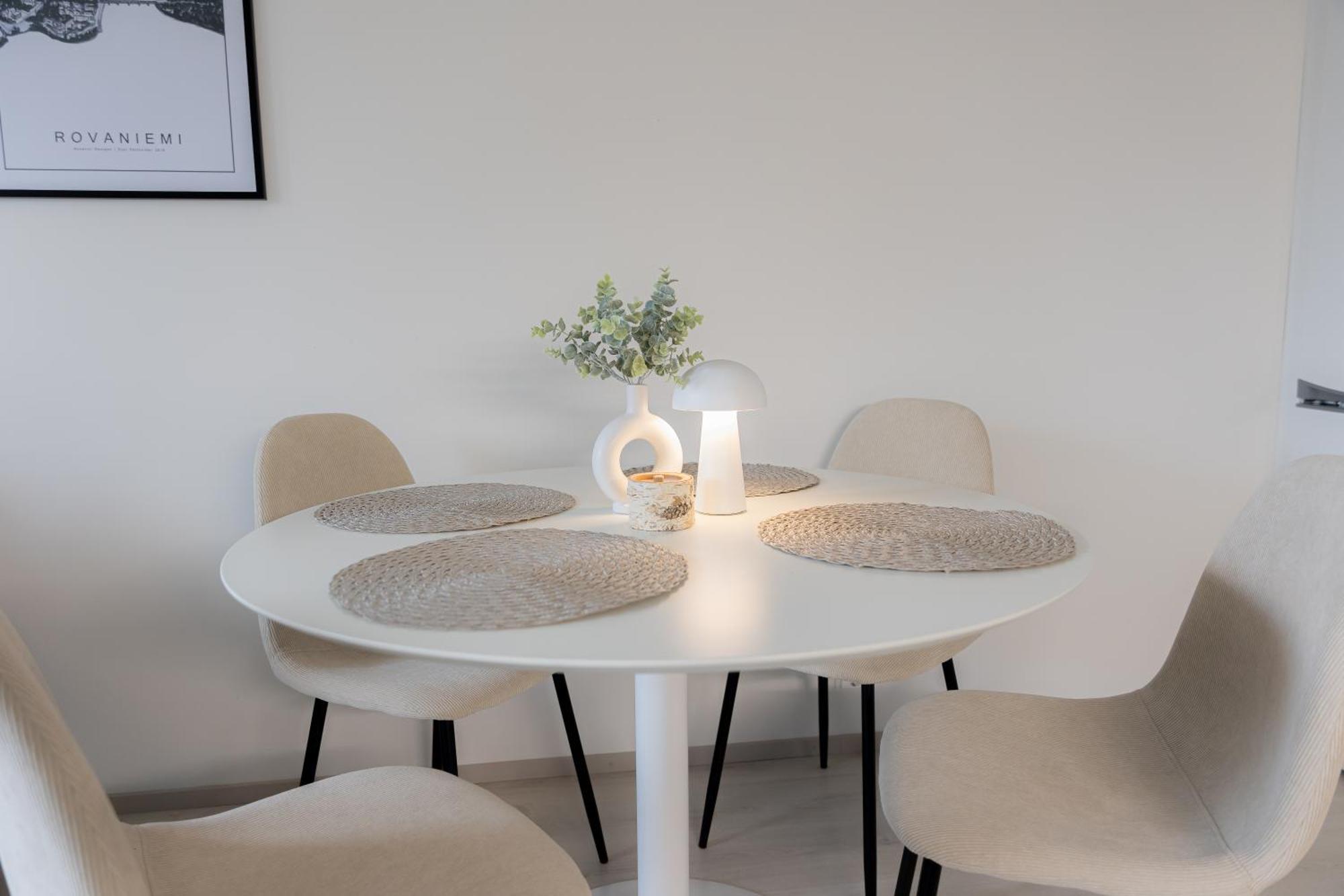 Arctic City Suites By Booklapland Rovaniemi Bagian luar foto